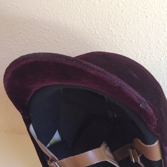 Vintage Velvet English Riding Helmet - Picture 9 of 10